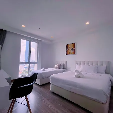 6Pax Suites Kl City Pavilion At Bukit Bintang Netflix & Wifi Kuala Lumpur Exterior photo