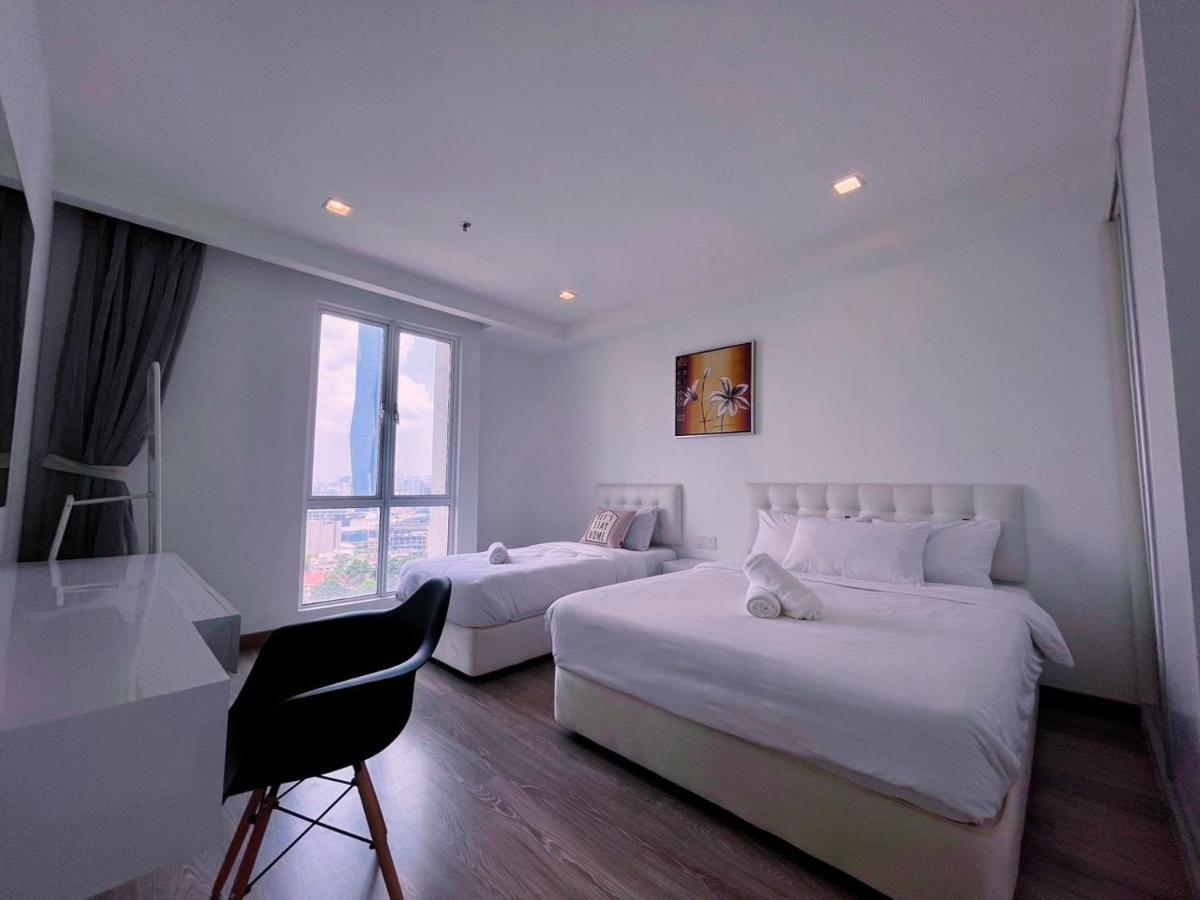 6pax Kl Pavilion At Bukit Bintang Netflix & Wifi * Kuala Lumpur