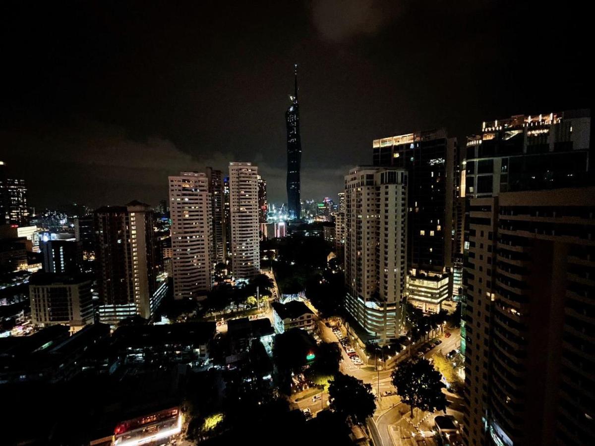 6pax Kl Pavilion At Bukit Bintang Netflix & Wifi * Kuala Lumpur