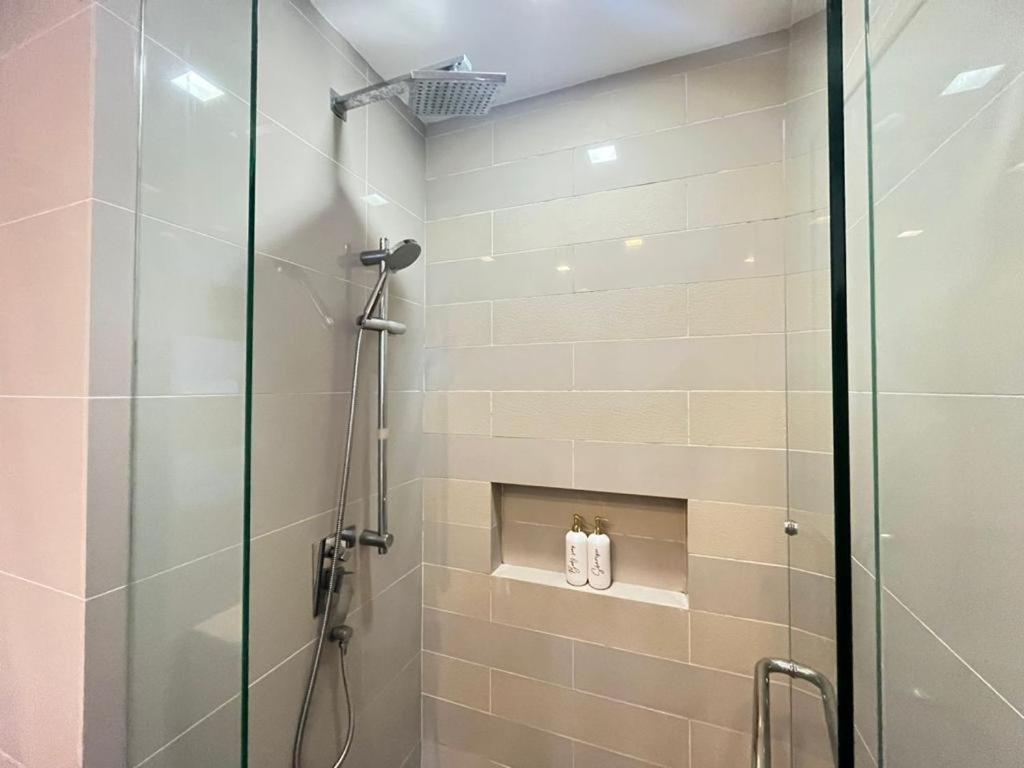 Apartment 6pax Kl Pavilion At Bukit Bintang Netflix & Wifi Kuala Lumpur